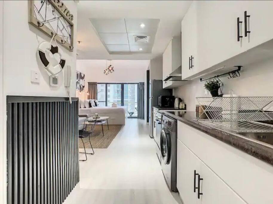 Luxury Modern Studio In Jlt With Amazing View & Rooftop Pool - Sleeps 3 Dubaj Zewnętrze zdjęcie
