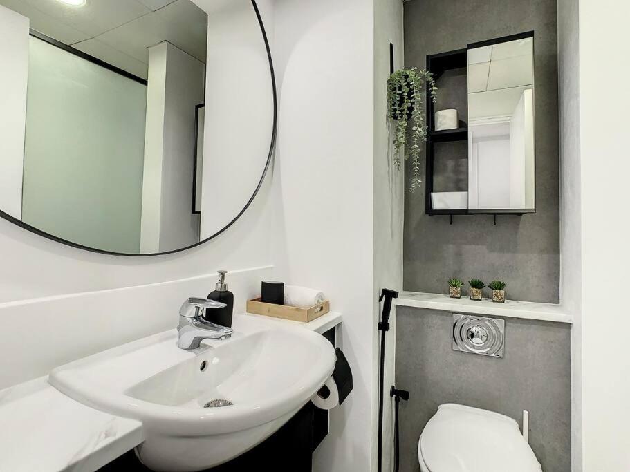 Luxury Modern Studio In Jlt With Amazing View & Rooftop Pool - Sleeps 3 Dubaj Zewnętrze zdjęcie